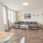 Urlaubsmagie - Heidelbeere - Gemeinschaftsgarten, Sauna & Saisonaler Pool Sebnitz